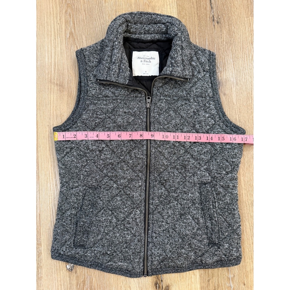 Abercrombie & Fitch Quilted Vest Womens Medium Gray Full Zip Knit Gorpcore - Picture 3 of 8